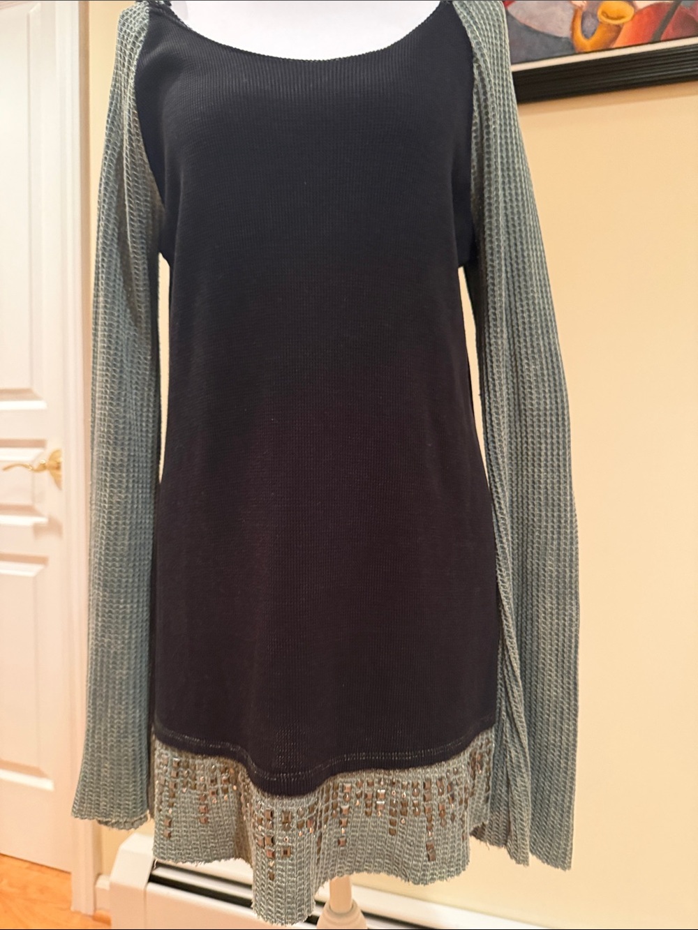 T Party Fashion Black Hoodie Tunic with Olive Green Sleeves